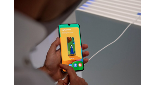 Во кои бои ќе дојде Samsung Galaxy S10 Lite?