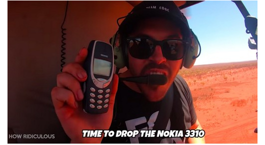 Тестирање на пад од 300 метри: iPhone 11 и Nokia 3310 