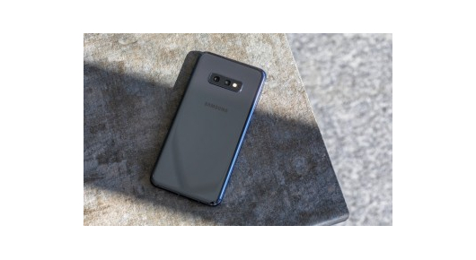 Помалиот Samsung Galaxy S10e со стабилен Android 10