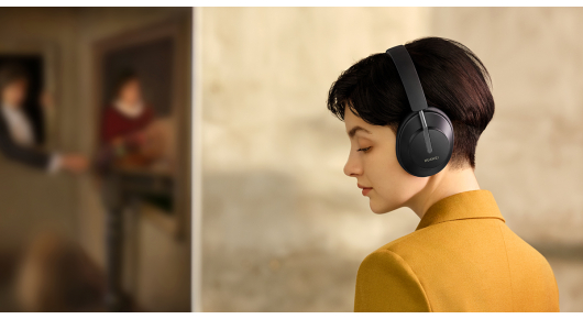 Huawei ги претстави FreeBuds Studio со динамично намалување на бучава и Hi-Fi квалитет