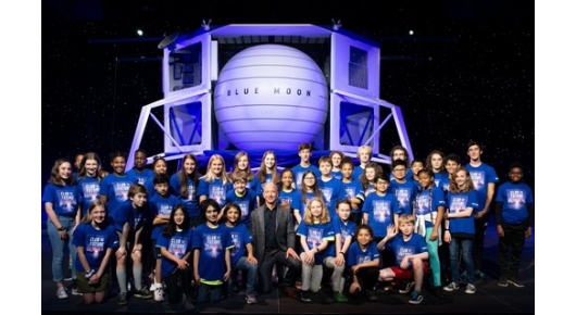 Џеф Безос понуди 2 милијарди долари на НАСА за изградба на возило за Месечината