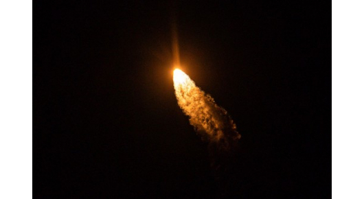 Нов успех на SpaceX, лансиран е првиот цивилен екипаж во вселената