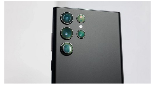 Камерата на Galaxy S23 Ultra ја демонстрира силата против Pixel 7 Pro 