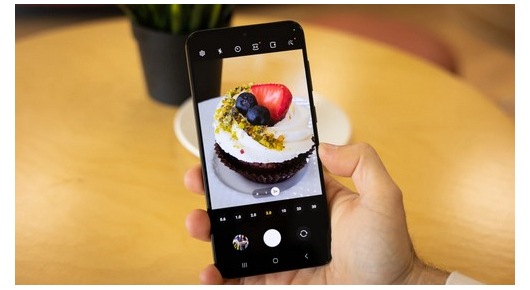 Samsung Galaxy S23: Новата надградба со опција за префрлање на видео повици на таблети