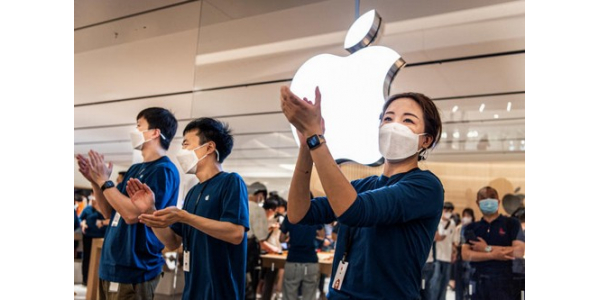 Шефот на Apple им попушти на вработените за работа од дома